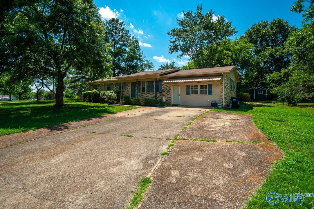 507 Clift Dr in Madison, AL - Foto de edificio