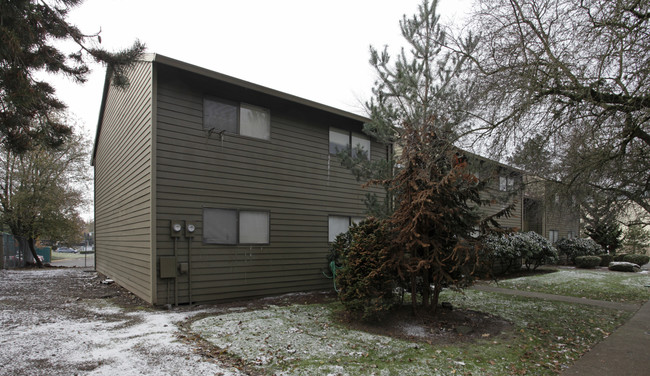 Cedars West Apartments in Beaverton, OR - Building Photo - Building Photo