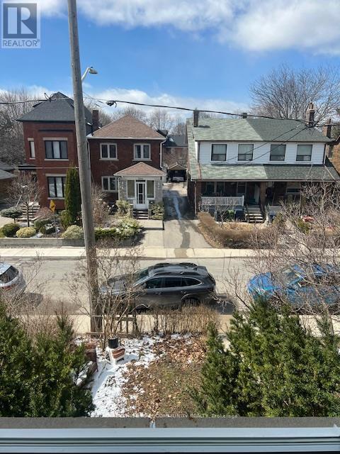 281-281 Wychwood Ave in Toronto, ON - Building Photo