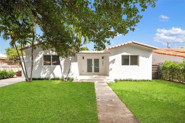 2251 SW 20th St in Miami, FL - Building Photo - Building Photo