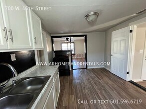 700 W 45th St in North Little Rock, AR - Building Photo - Building Photo