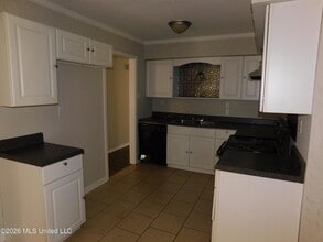 1926 Dorchester Dr in Southaven, MS - Foto de edificio - Building Photo