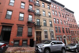 39 Irving St, Unit 1 in Boston, MA - Building Photo