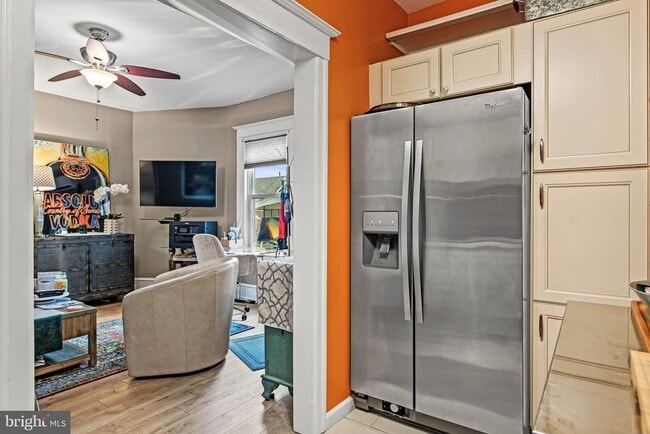 property at 1910 Parker Ave