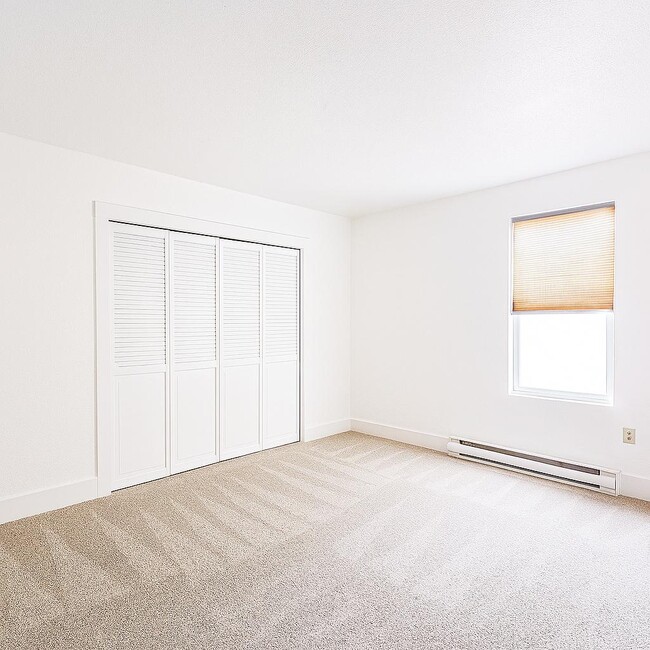 1038 Lakeview Blvd E in Seattle, WA - Building Photo - Building Photo