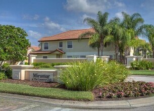 8153 Miramar Way in Bradenton, FL - Building Photo - Building Photo