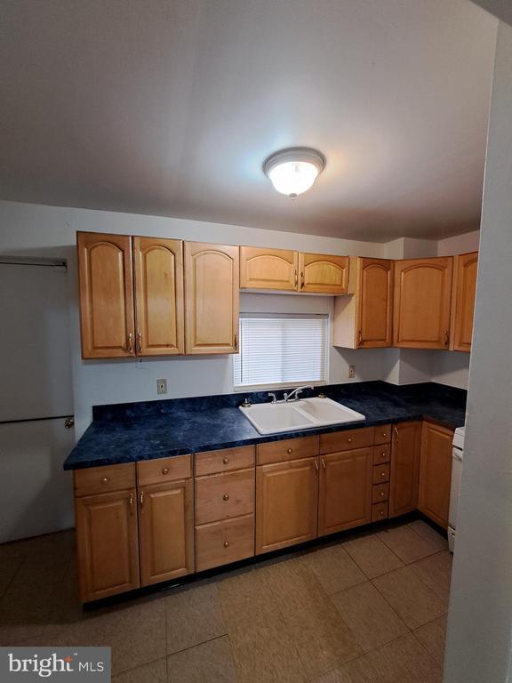 528 Hart Ln in Philadelphia, PA - Building Photo - Building Photo