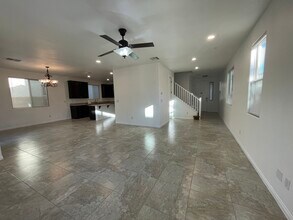 243 Sweet Spot St in Henderson, NV - Building Photo - Building Photo