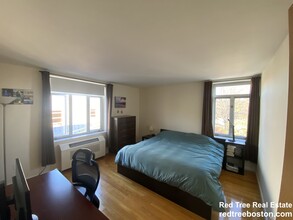 29 Vernon St, Unit 403 in Brookline, MA - Building Photo - Building Photo