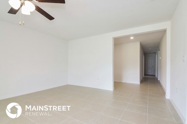 8512 Silverbell Loop, Unit L in Brooksville, FL - Building Photo - Building Photo