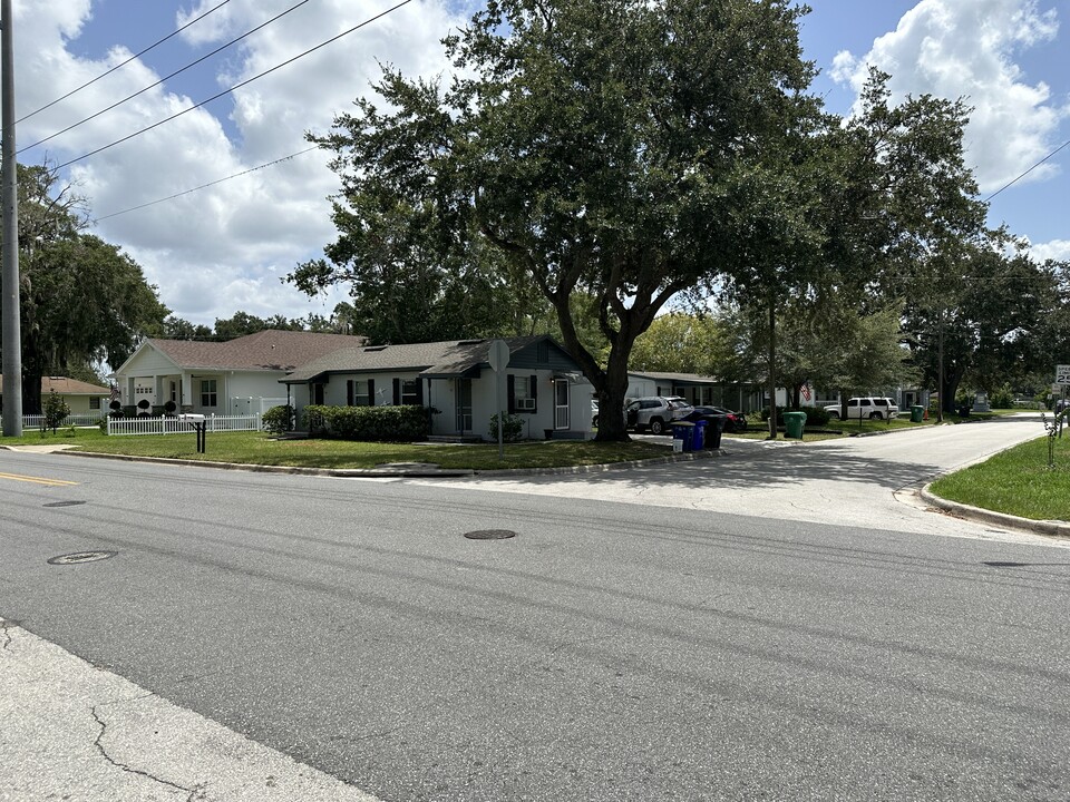 50 W Story Rd in Winter Garden, FL - Building Photo