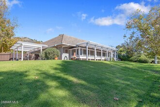 11316 Barranca Rd in Santa Rosa Valley, CA - Building Photo - Building Photo