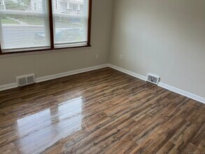 39 Roberts St in Seymour, CT - Building Photo - Building Photo