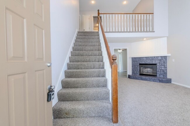 6811 W 149th Terrace in Overland Park, KS - Building Photo - Building Photo