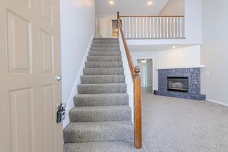 6811 W 149th Terrace in Overland Park, KS - Building Photo - Building Photo