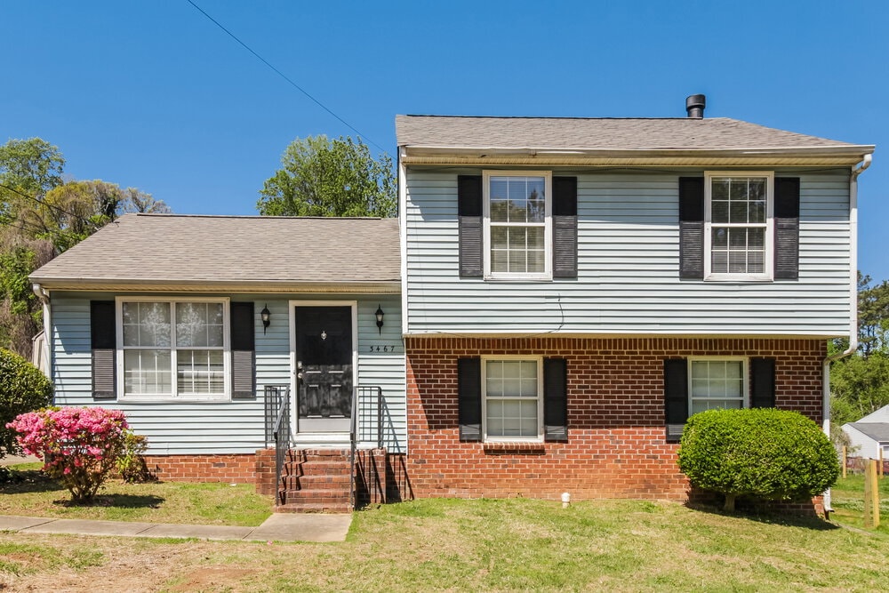 3467 Meadowland Pl SW in Atlanta, GA - Building Photo