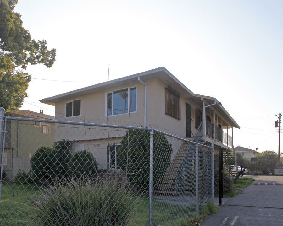 3840 43rd Ave in Sacramento, CA - Building Photo