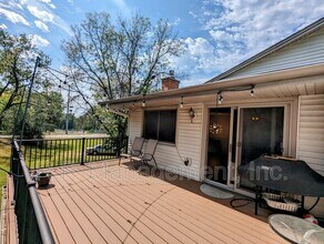 4118 Sylvia Ln S in Shoreview, MN - Building Photo - Building Photo