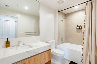 11 NE 6th St, Unit FL29-ID1399871P in Miami, FL - Building Photo - Building Photo