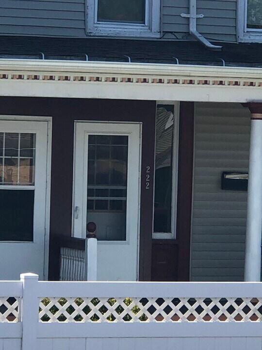222 W Main St in Bloomsburg, PA - Building Photo