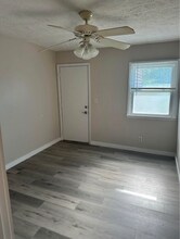 715 N Golfcrest Rd in Normal, IL - Building Photo - Building Photo