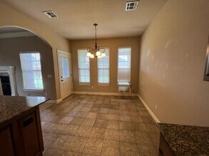 4820 W Soapstone Dr in Fayetteville, AR - Building Photo - Building Photo