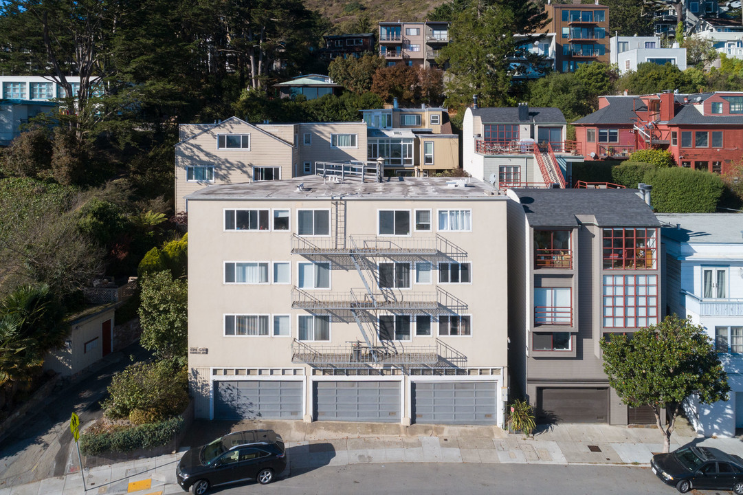 674-84 Corbett Ave in San Francisco, CA - Building Photo