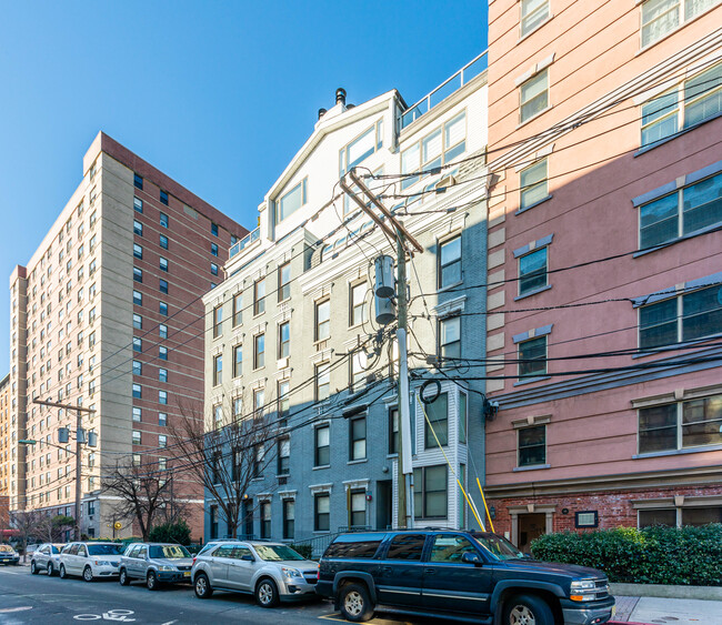 82 Bloomfield St in Hoboken, NJ - Building Photo - Building Photo