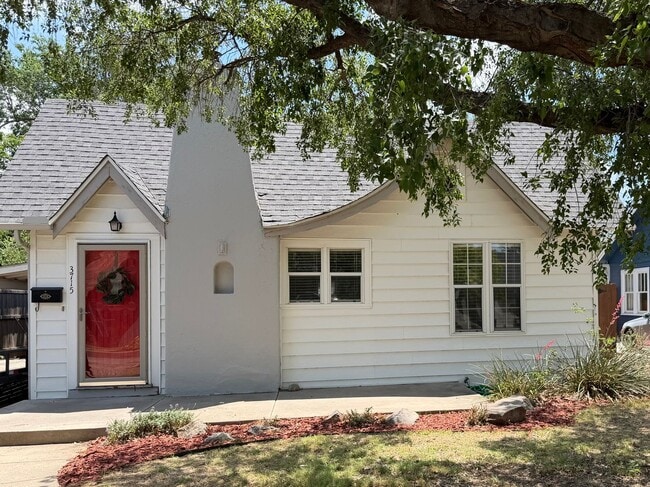 property at 3715 Fountain Terrace