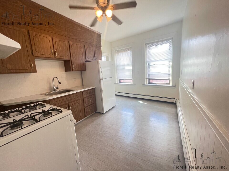 344 Hanover St in Boston, MA - Building Photo