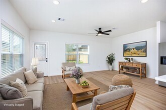 2007 Longmire Villas Ct in Conroe, TX - Building Photo - Building Photo