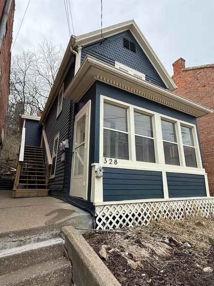 328 Franklin St in Galena, IL - Foto de edificio - Building Photo