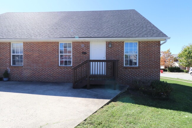 101 Parker Pl in Nicholasville, KY - Building Photo - Building Photo