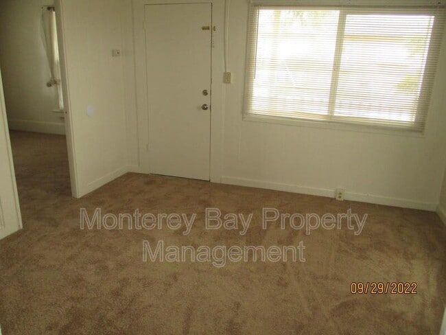 391 Prescott Ave in Monterey, CA - Building Photo - Building Photo