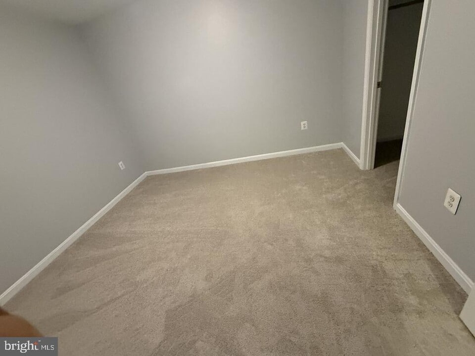 15670 Mendoza Ln in Woodbridge, VA - Building Photo