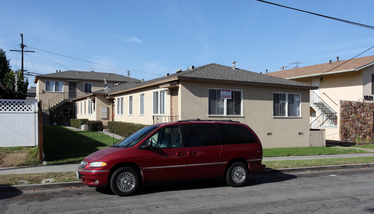 1009 Loma Ave in Long Beach, CA - Building Photo