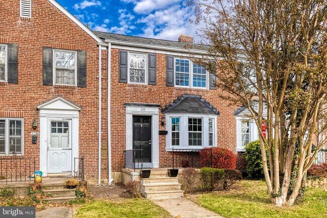 property at 118 Regester Ave