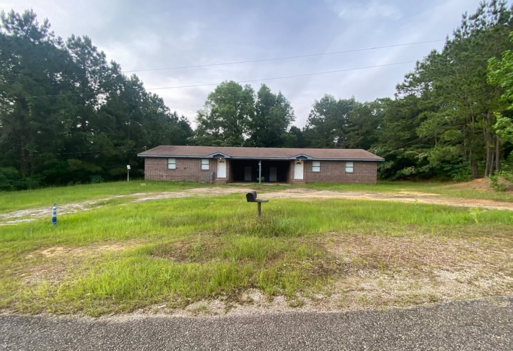 1941 Co Rd 296 in Jasper, TX - Building Photo