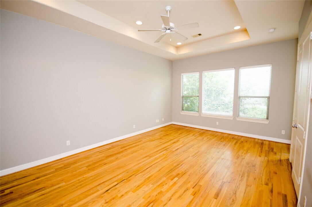 3802 Center Plaza Dr in Houston, TX - Building Photo