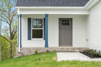 1162 Old Charlotte Trace in Clarksville, TN - Building Photo - Building Photo