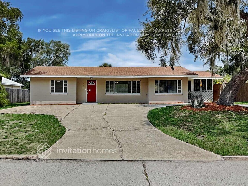 125 E Pendleton Ave in Eustis, FL - Building Photo