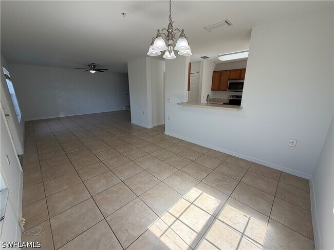 9101 Gervais Cir in Naples, FL - Building Photo - Building Photo