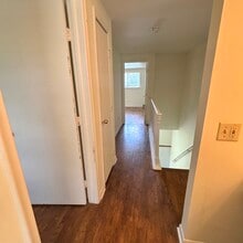 1634 Greencrest Ave in East Lansing, MI - Foto de edificio - Building Photo