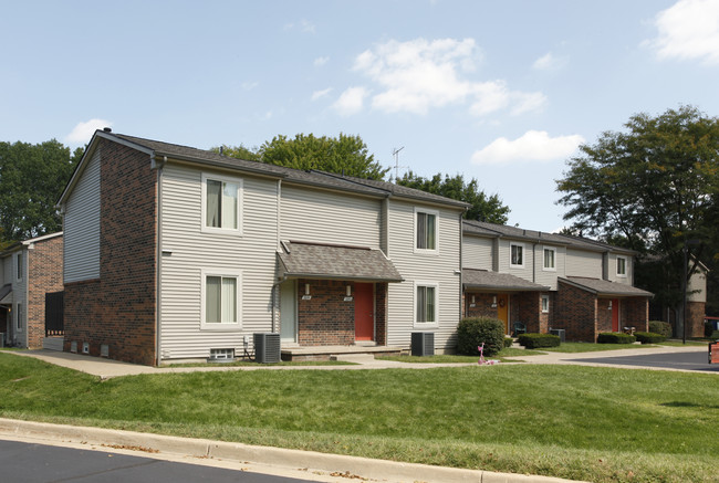 Ridgewood Vista in Jackson, MI - Building Photo - Building Photo