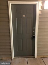13384 Connor Dr in Centreville, VA - Building Photo - Building Photo