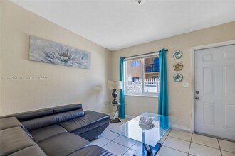 2165 NW 23rd St in Miami, FL - Building Photo - Building Photo