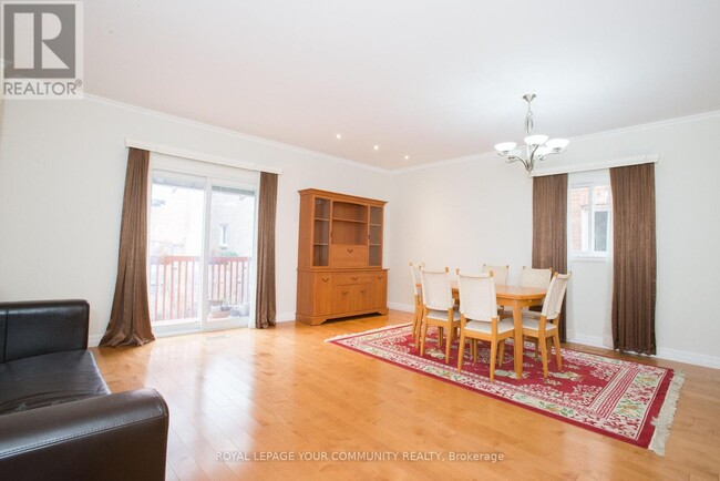90 Carnival Ct