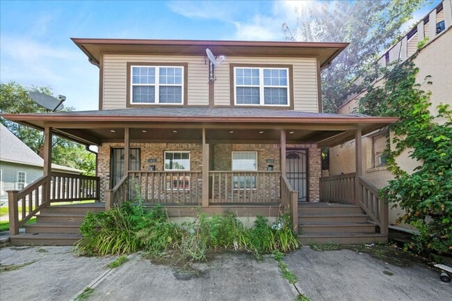 property at 1423-1423 S Meridian St
