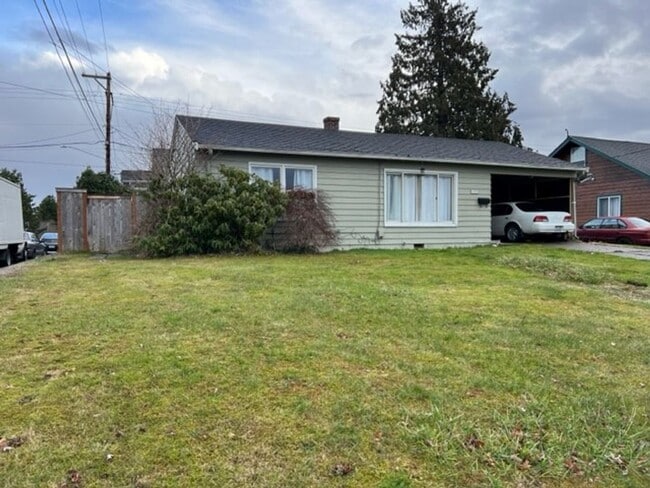 property at 1001 Oakes Ave