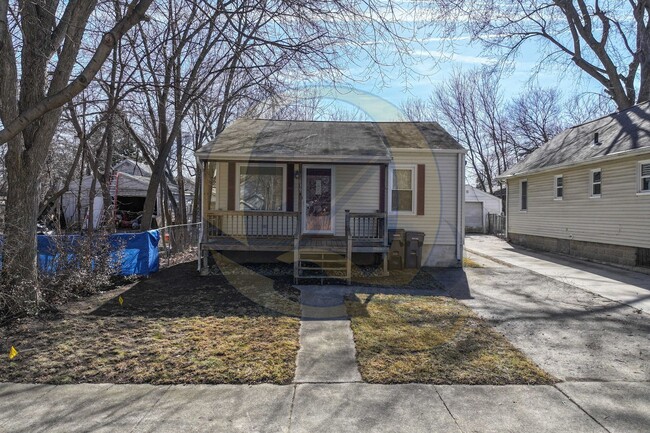 639 Victoria Ave in Flint, MI - Foto de edificio - Building Photo